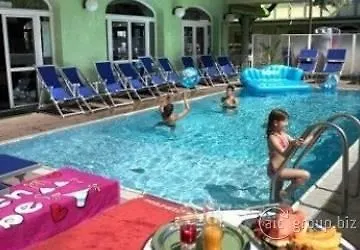 Eurogarden Hotel apartamentowy 3*