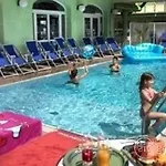 Eurogarden Apartahotel 3*