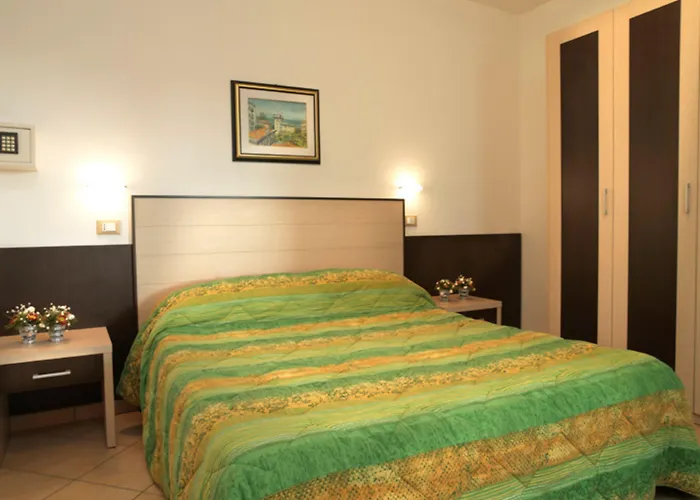 Eurogarden Apartahotel 3*