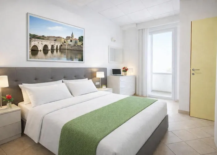 Aparthotel Eurogarden 3*