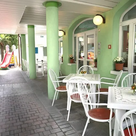 欧洲花园酒店 3* 里米尼
